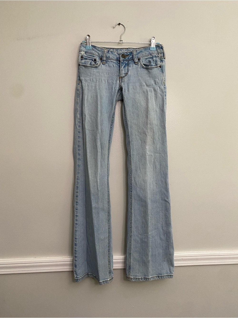 Y2K Ultra Low Rise Bullhead Jeans - 00